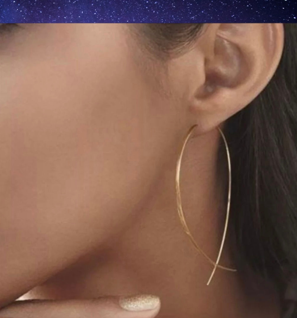 Simple yet trendy wire earrings