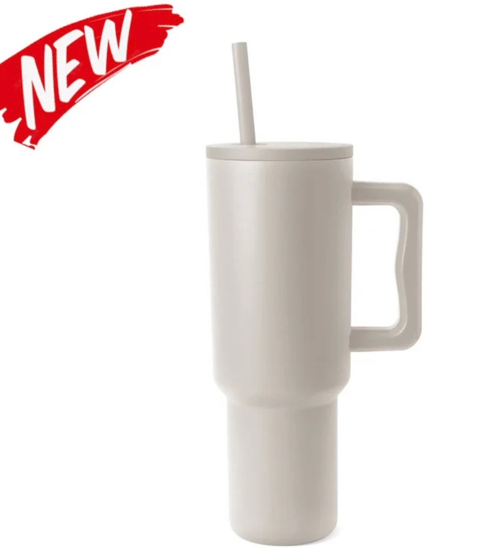 Vacuum 40 0z Tumbler with straw -FINAL SALE-
