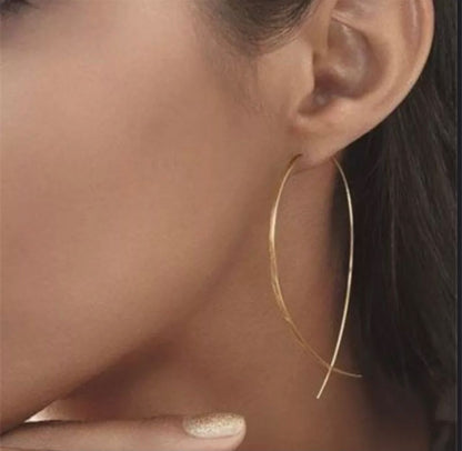 Simple yet trendy wire earrings