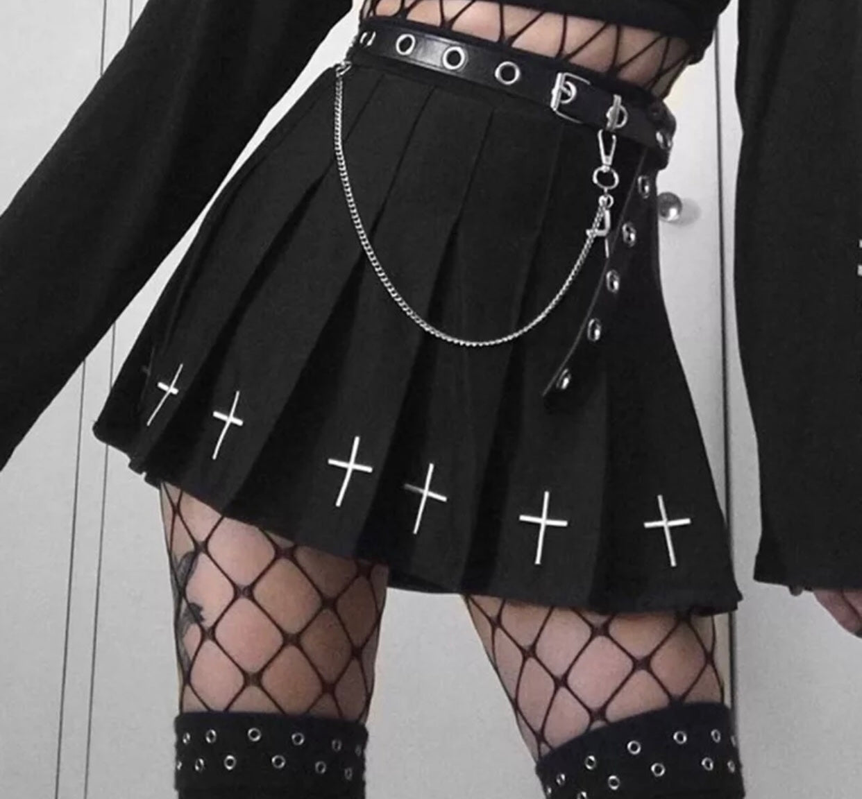 Punk pleated cross skort